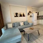 Blue Boutique 2 Apartment