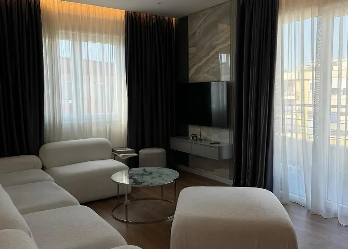 Blue Boutique 2 * Тирана